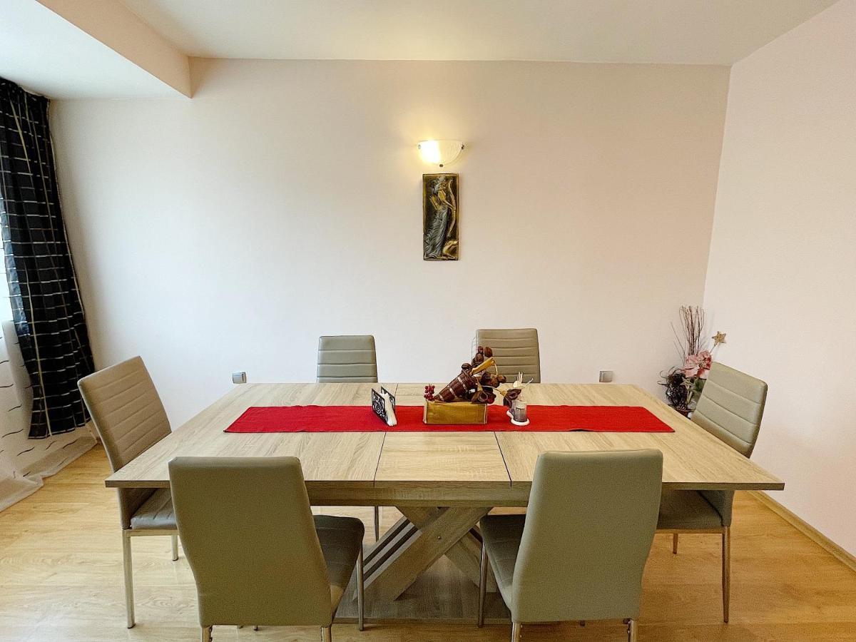 Spacious And Bright Maisonette Varna Center Eksteriør billede