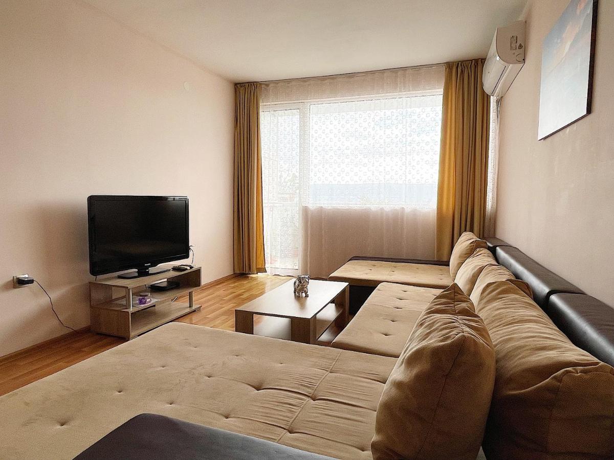 Spacious And Bright Maisonette Varna Center Eksteriør billede