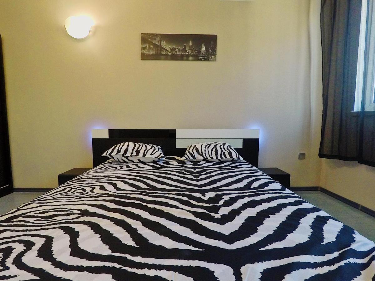 Spacious And Bright Maisonette Varna Center Eksteriør billede